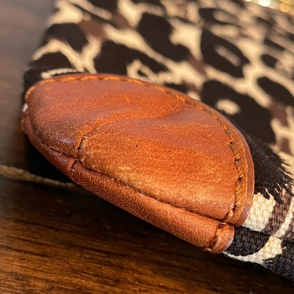 Gianni Bini Leopard Print Fold-over Clutch Bag - Picture 8 of 14